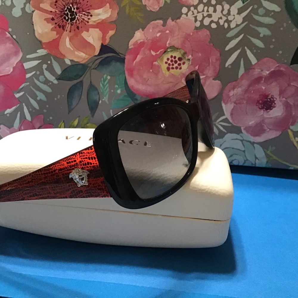 Versace Sunglasses - Picture 2 of 10